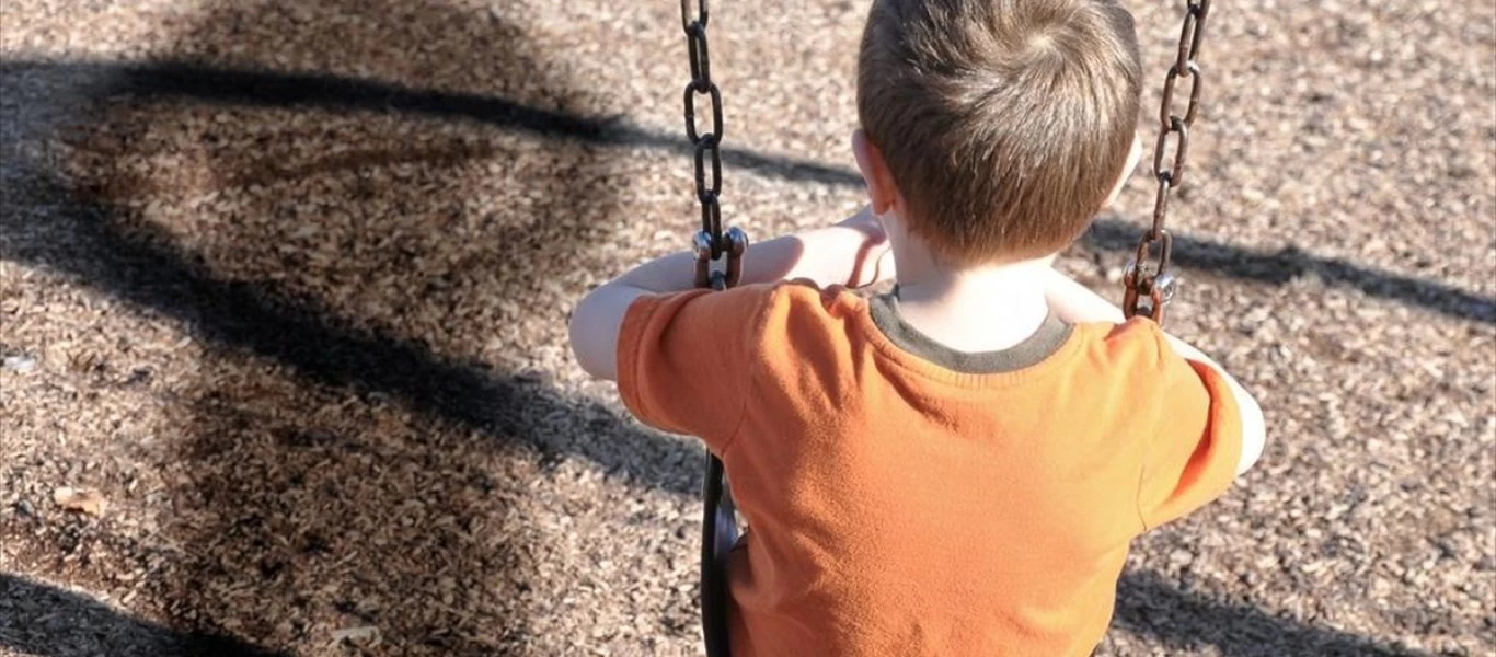 Φρίκη στη Ρόδο: Μητέρα κατήγγειλε τον 18χρονο γιο της ότι ασέλγησε στον 13χρονο αδελφό του παρουσία φίλου του!